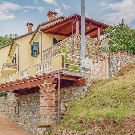 La Perla Holiday home *